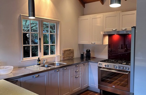 Omiha House | Sabbaticus 3 Bed Waiheke Escape