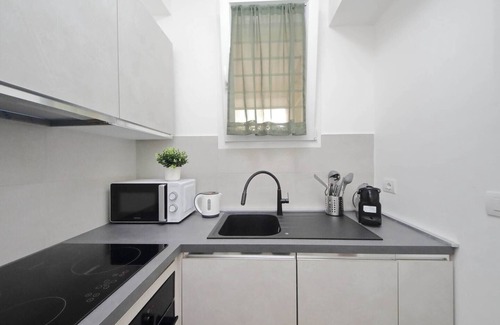 Marsala House | Sabelli 1 Independent Villa in the Heart of Rome