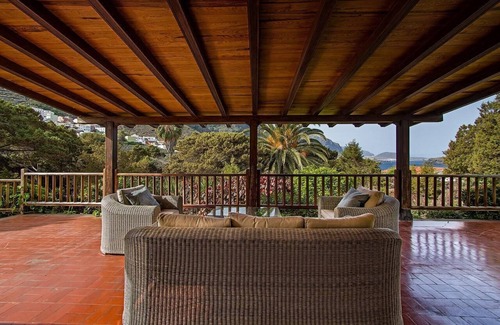 Garachico Apartment | Sabinas Villa Malpaís House inside of banana plantation with ocean view