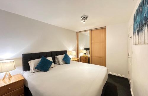 Shafton House | Sabino View - 4 Bed Yorkshire Nest