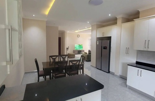 Kabulonga House | Sable Suites F3.3