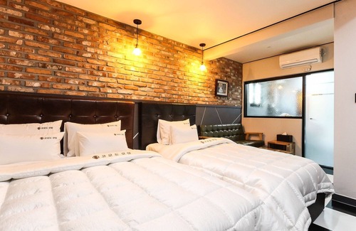 Sacheon Hotel | Sacheon Commodore