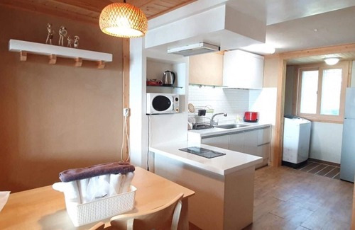 Sacheon House | Sacheon Seopo Beach Pension
