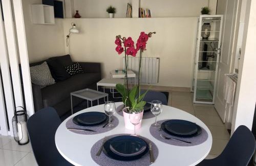 Saclay Apartment | Saclay - Green and premium flat close Paris - WIFI & NETFLIX