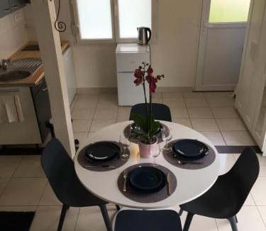 Saclay Apartment | Saclay - Green and premium flat close Paris - WIFI & NETFLIX