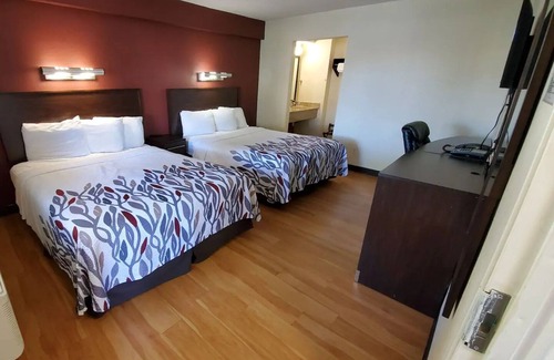 Sacramento Hotel | Sacramento Inn & Suites