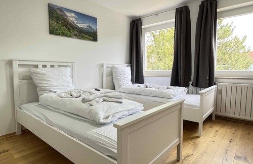 Schwandorf Apartment | (SAD153) small workers rental with balcony