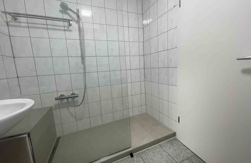 Schwandorf Condo | (SAD163) Möblierte Monteurwohnung mit Balkon
