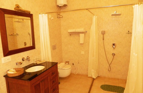 Amritsar Hotel | Sadda Pind