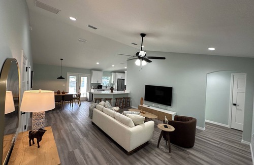 Fellowship House | Saddle Oak Retreat; pet-friendly near WEC and more