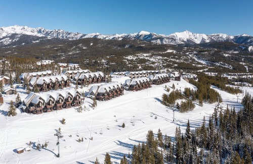 Saddle Ridge House | Saddle Ridge M5 - 4BR+Bonus Bunk Rm, Outdoor seating, Hot Tub, Views, End Unit