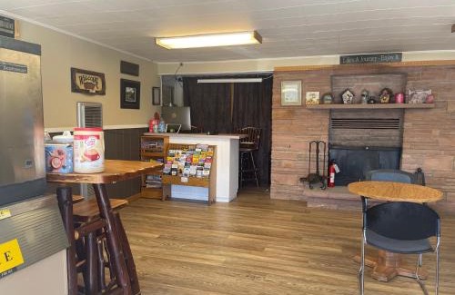 Estes Park Hotel | Saddle & Surrey Motel