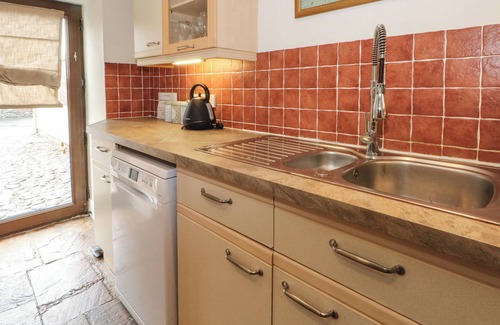 Newton Reigny Cottage | SADDLEBACK BARN, pet friendly, character holiday cottage in Penrith