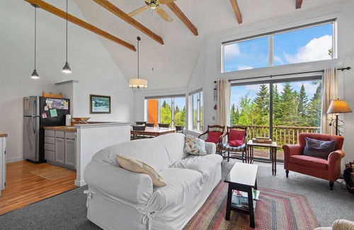 Rangeley Condo | Saddleback - Rock Pond Condo 43 - ski in/out, pet friendly!