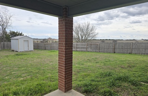 Killeen House | Saegert Ranch Oasis: 4BR/2.5BA