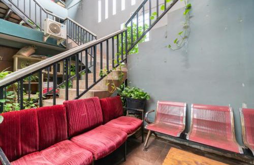 Jaka Sampurna Hotel | Safaraz Garden near Galaxy Bekasi Mitra RedDoorz