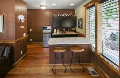 Jacksonville Apartment | Safari: Downtown Jacksonville