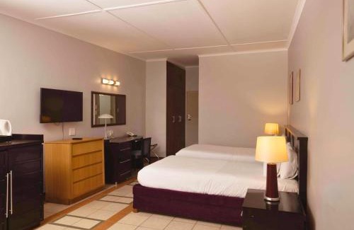 Windhoek Hotel | Safari Lodge