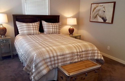 Battiest Cabin | Safari on Glover River with Private Riverfront Access and Hot Tub by RedAwning