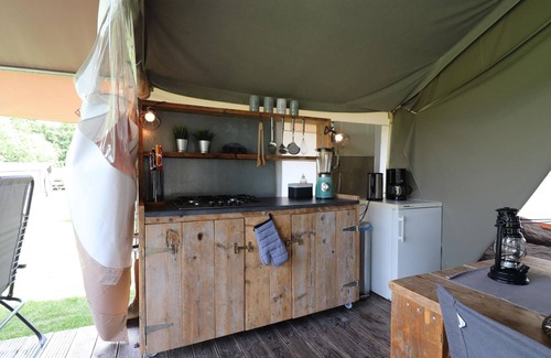 Twijzel House | Safari Tent, Friesland