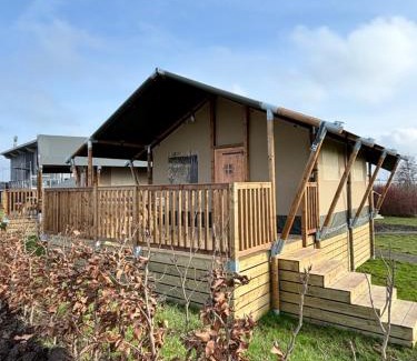 Nieuwe Wetering Other | Safaritent Premium aan het water