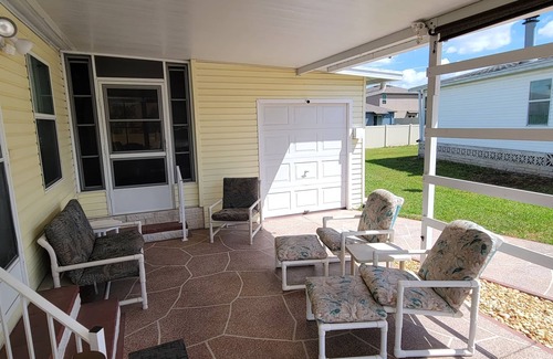 Fussels Corner House | Safe 55+ Golf community with many amenities. Close to work, shopping and dining