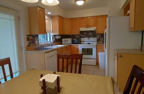 Goldenrod House | Safe and Quiet - 3bdrm house in charming Winter Park