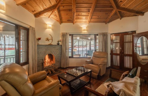 Bhimtal Villa | SaffronStays Casa Octavia