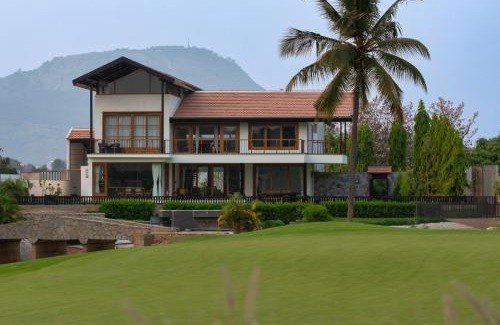 Kodalagurki Villa | SaffronStays Niranta- Villa on golf course near Bangalore