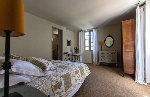 Malaucene Bed & Breakfast | Safre Prieuré La Madelène: bed and breakfast in Provence at the foot of the Ventoux mountains