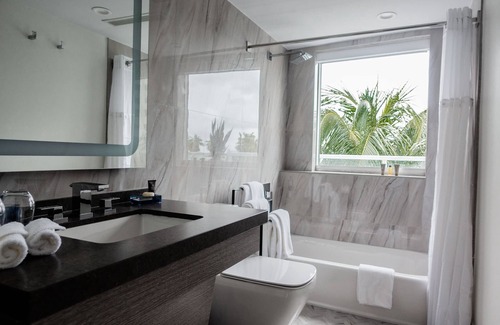 City Center Hotel | Sagamore Penthouse East at Sagamore Hotel South Beach - An All Suite Hotel