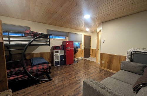 Grand Marais Cabin | Saganaga Lodge Large Family Room #5