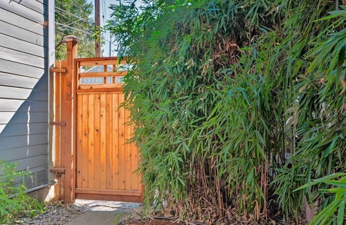 Siskiyou-Hargadine Historic District Cottage | Sage Ashland Cottage