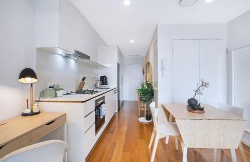 Newstead Apartment | 'Sage Bloom' Elegant Newstead Stay with Shared Pool