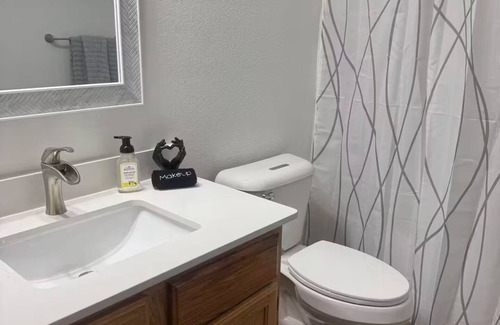 Centerton House | Sage & Sol - Min. to trails, WalMart HQ, Downtown