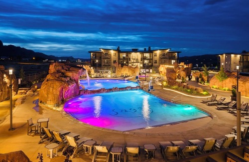Moab South Valley Condo | SageCreek E7 "BalancedRock Retreat" - Amazing Pool