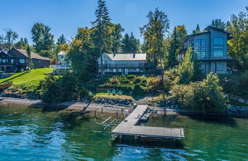 Sandpoint House | Sagle Lakefront Escape: Private Beach Access!