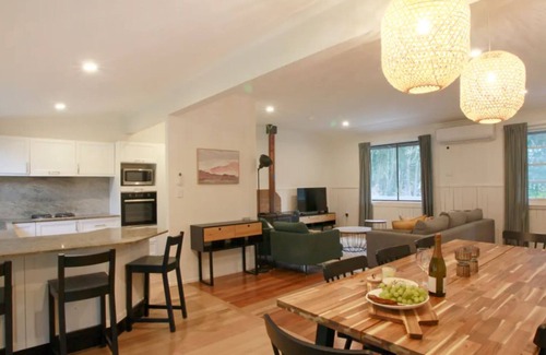 Anna Bay House | Sahara Trails 'House' - WiFi, Air Conditioning, Horse Riding and much more !