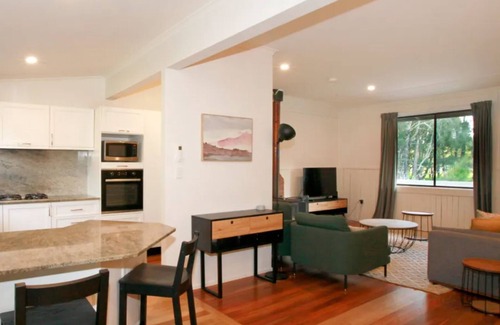 Anna Bay House | Sahara Trails 'House' - WiFi, Air Conditioning, Horse Riding and much more !