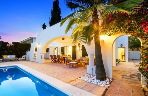 Artola Villa | Sahara Villa