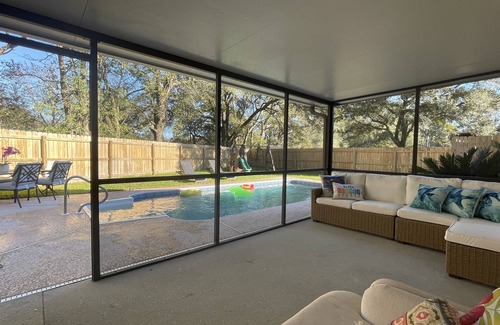 West Pensacola House | Sail Away- Pool, Huge Game Room, Kareoke & Arcade
