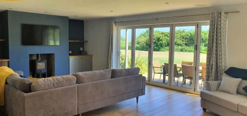 Filey House | Sailaway Cottage at The Bay Filey, sleeps 8-10, pet-free