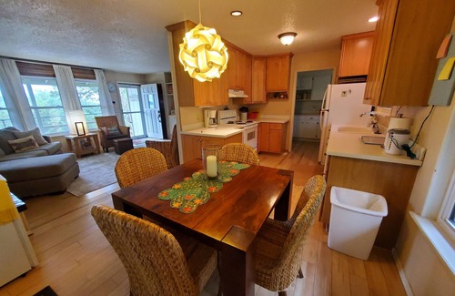 Lost Bridge Village House | Sailaway!- Huge Lake Views; Easy Walk to Shoreline! Boat Launch Nearby; Pool!
