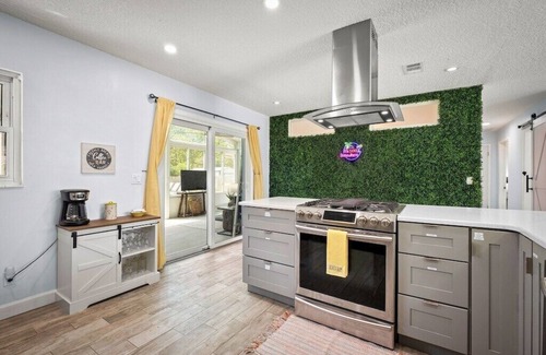 Palm Valley House | Sailfish Beach House - Pool! Hottub! Koi Pond! Game Room!