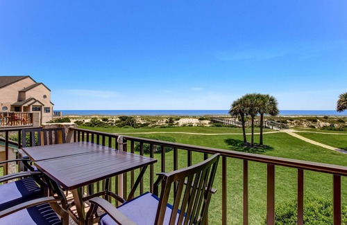 American Beach Condo | Sailmaker Getaway Oceanfront Condo on Amelia Island