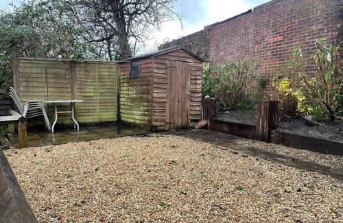 New Forest District Cottage | Sailmaker's Cottage - Lymington Town Centre