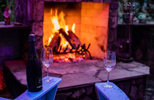 Johns Island House | Sailors Rest: Pool & Sauna, Tropical Island Oasis, Fireplace, Kid-Friendly