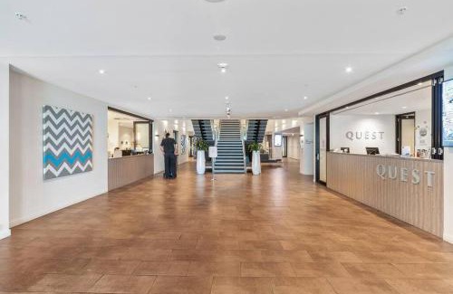 Frankston Apartment | Sails by the Bay - Ocean Views - Wi-Fi - Netflix