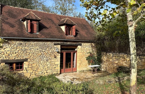 Saint-Cirq-Madelon Cottage | Saint Cirq Madelon: house/villa - 5 rooms - 8 persons