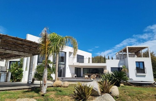 Sainte-Lucie-de-Porto-Vecchio Villa | SAINT-CYPRIEN BAY - WATERFRONT VILLA